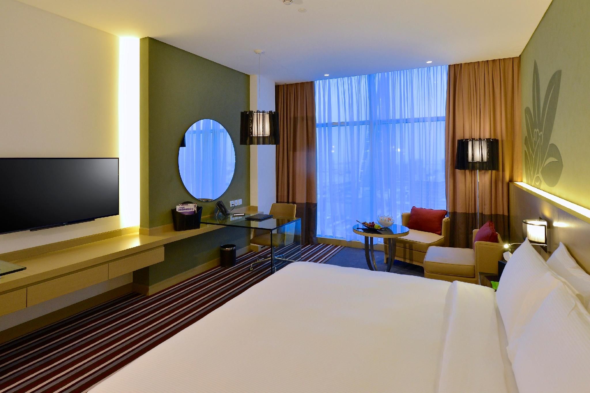 Family Connecting Rooms with King Bed and 2 Single Beds