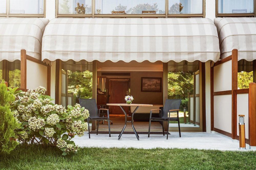 undefined Hilton Istanbul Bosphorus 3