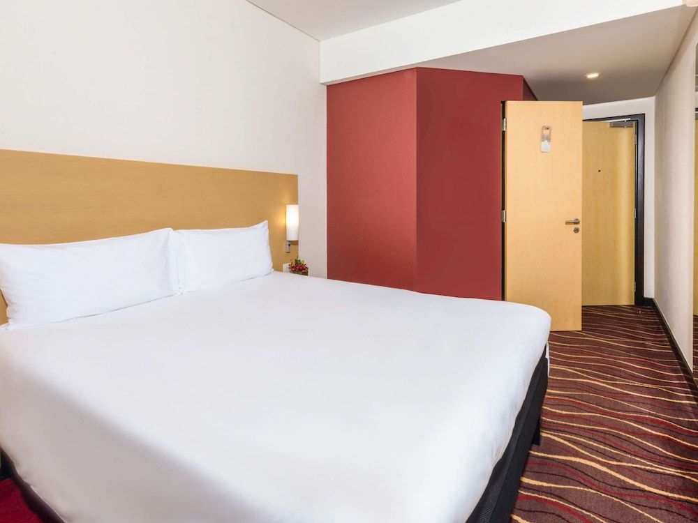 undefined Ibis Seef Manama 2