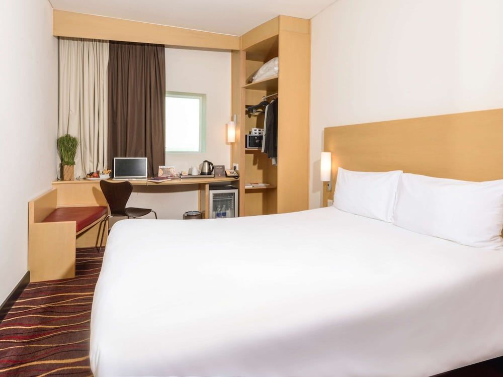 undefined Ibis Seef Manama 3