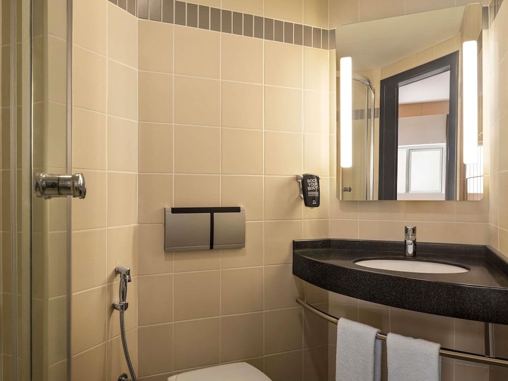 Ibis Seef Manama Standard Double Room, 1 Double Bed 6