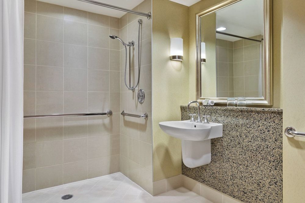 undefined Renaissance Las Vegas Hotel 8