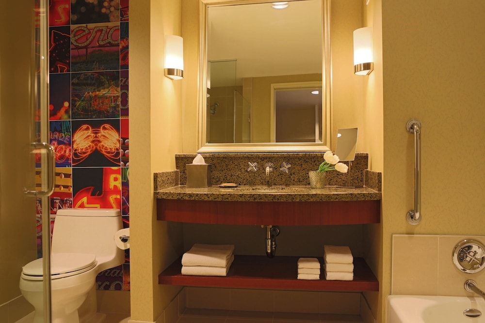 undefined Renaissance Las Vegas Hotel 7