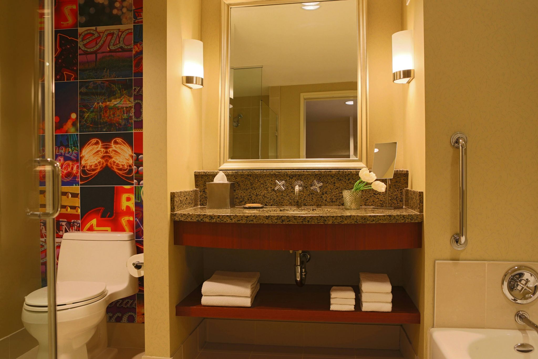 undefined Renaissance Las Vegas Hotel 8
