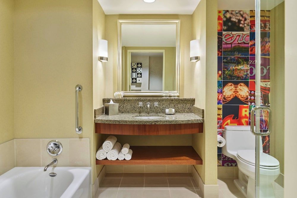 Renaissance Las Vegas Hotel Room, 1 King Bed 12