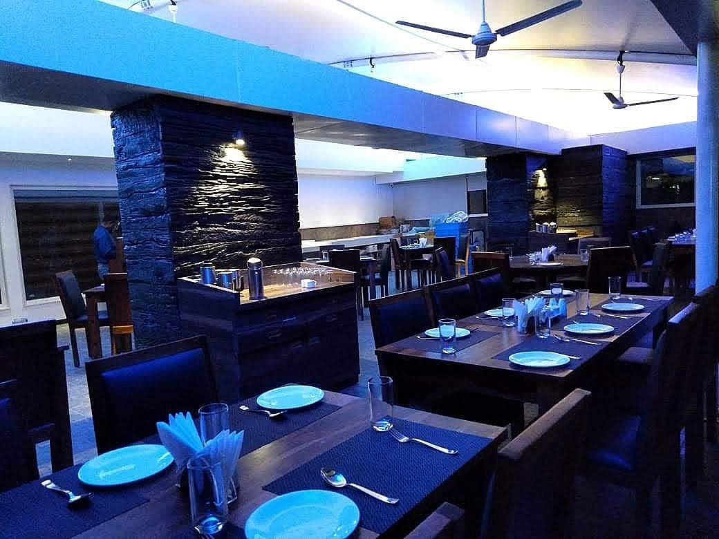Food & Dining