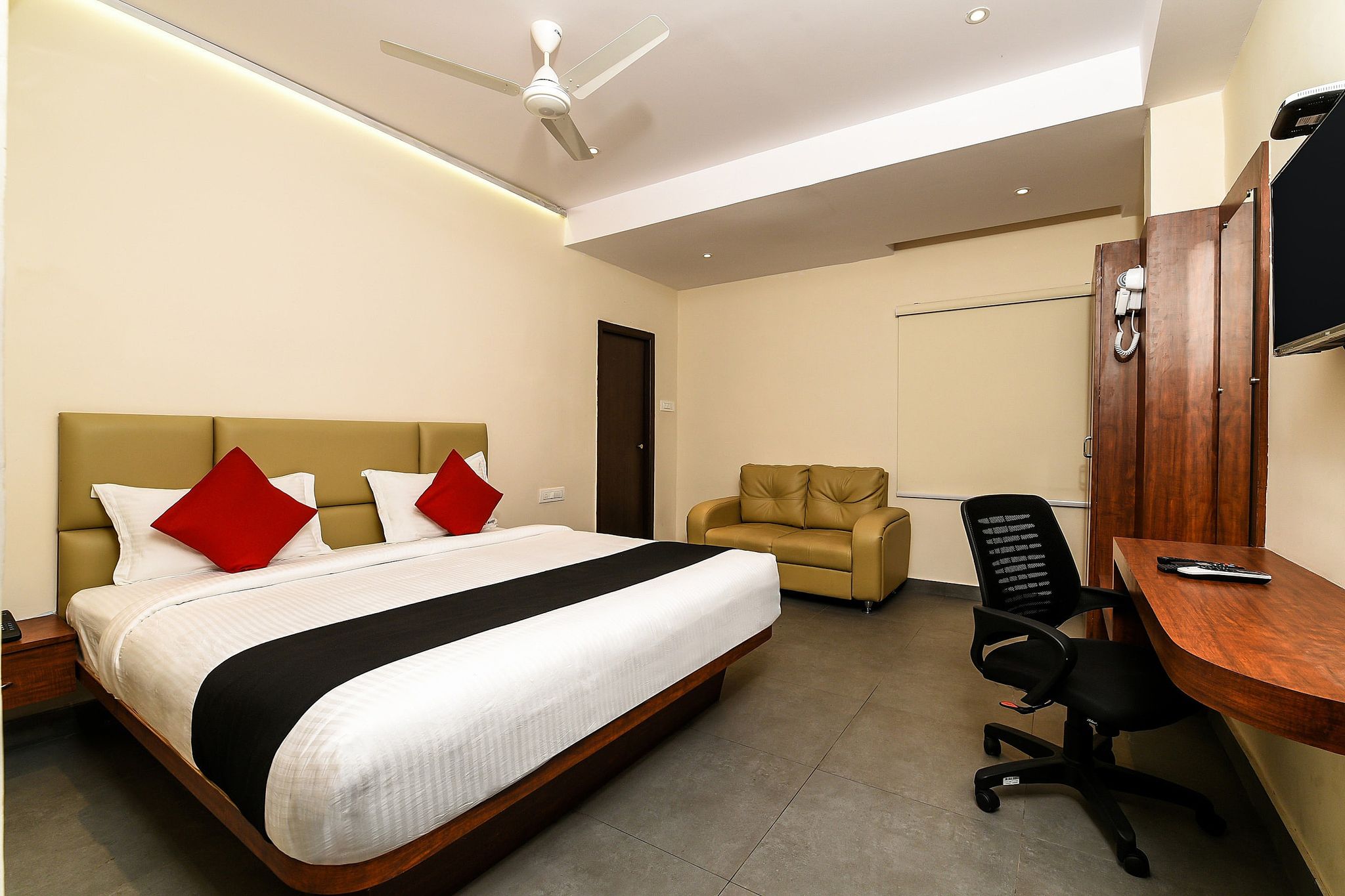 Super Capital O Siddartha Grand Deluxe Room 4