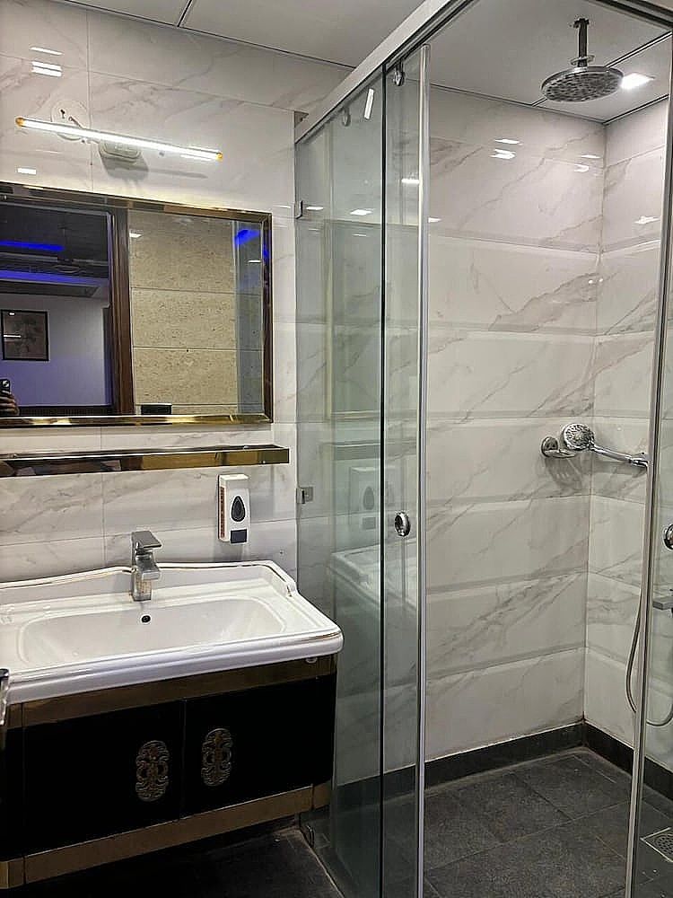 Hotel Palazzo inn (Pure Veg) Deluxe Room 7