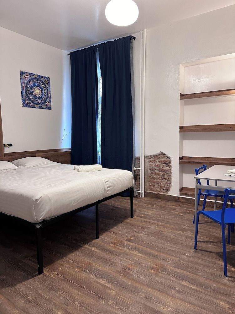 undefined Gallery Hotel SIS 3