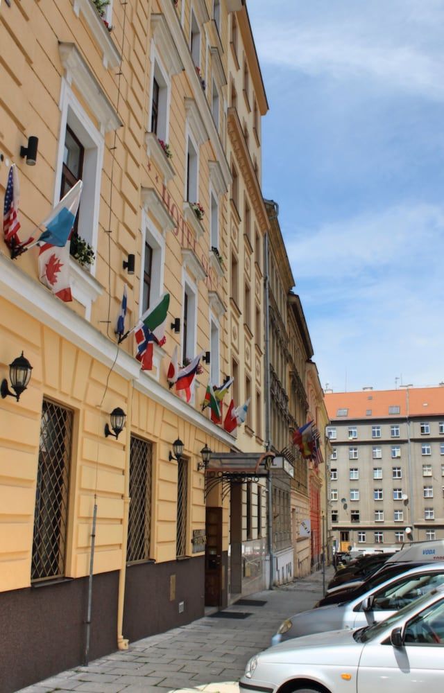 undefined Gallery Hotel SIS 6