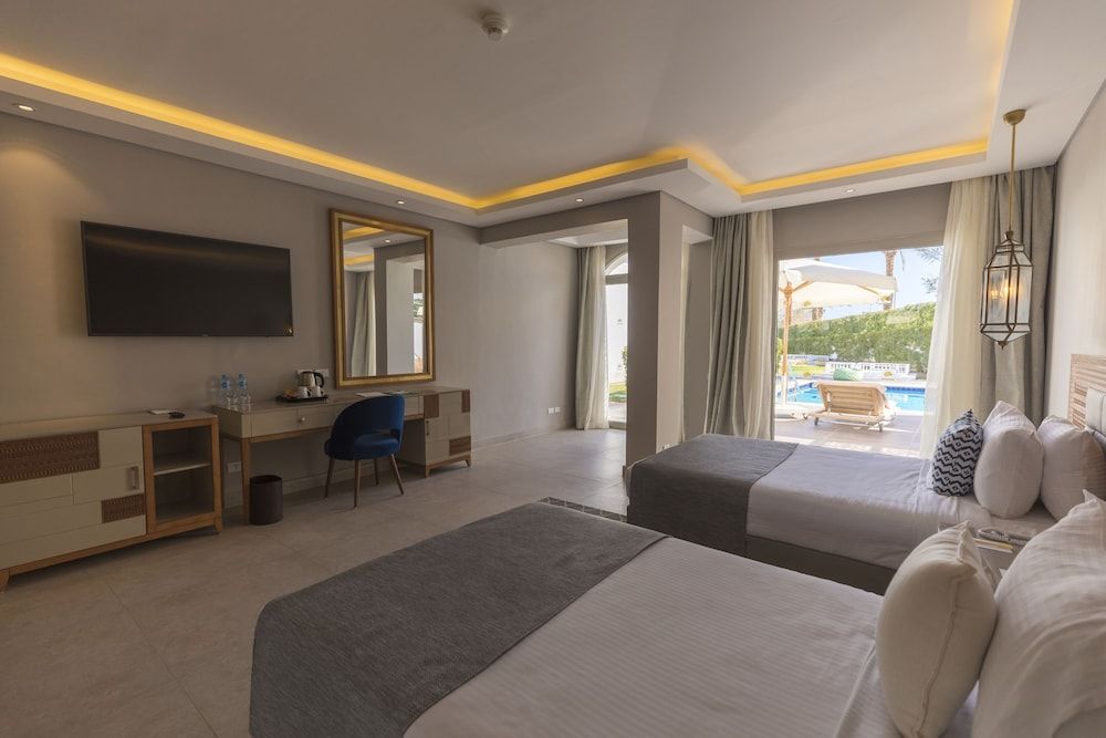 undefined SUNRISE Diamond Beach Resort 2
