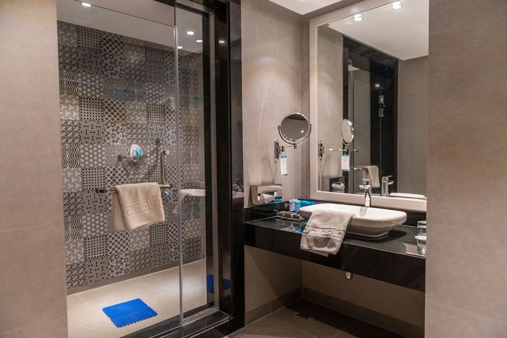 undefined SUNRISE Diamond Beach Resort 4