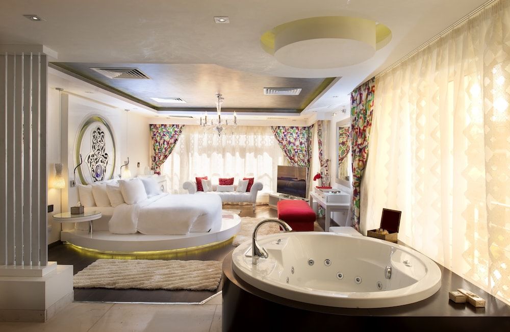 Jetted Tub