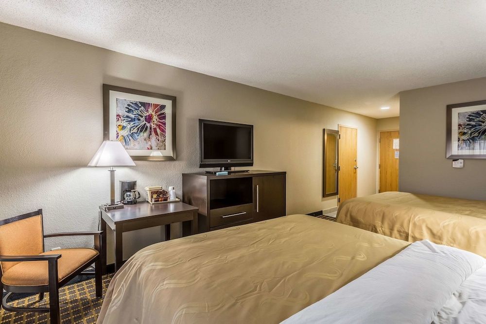 Standard Room, 2 Queen Beds, Non Smoking