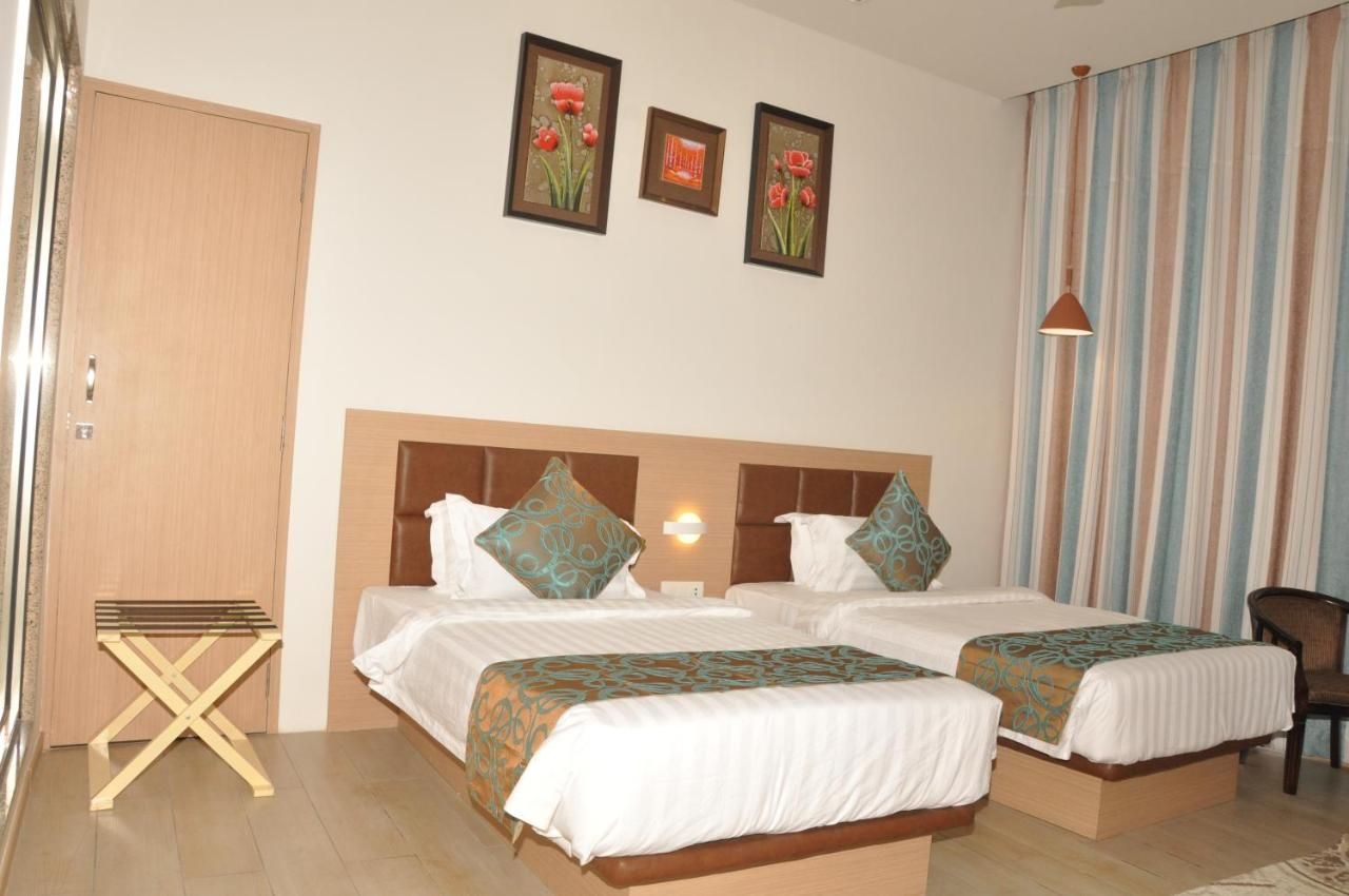Deluxe Twin Bed