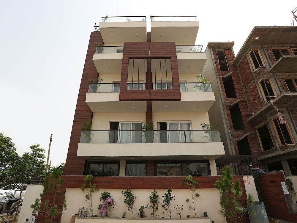 undefined Capital O 14259 Pine Grove