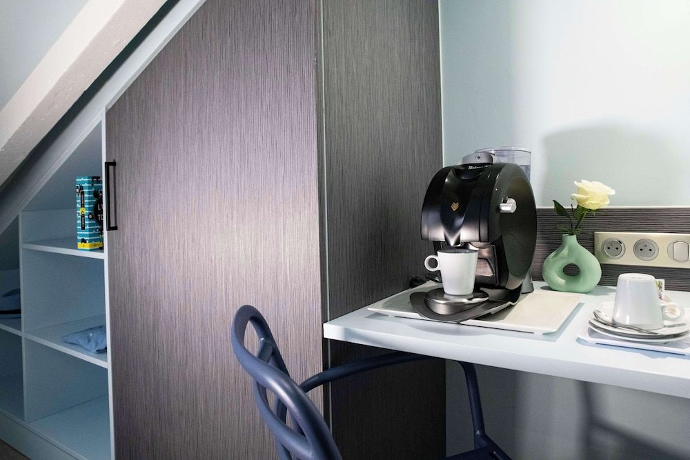 Best Western Alba Hotel Comfort Room, 1 Queen Bed, Non Smoking 10