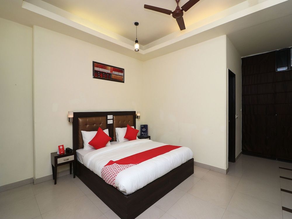 OYO 389 Hotel Applee Inn Double or Twin Room 5