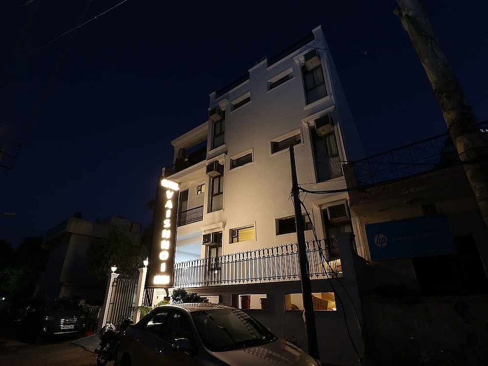 undefined OYO 389 Hotel Applee Inn 3