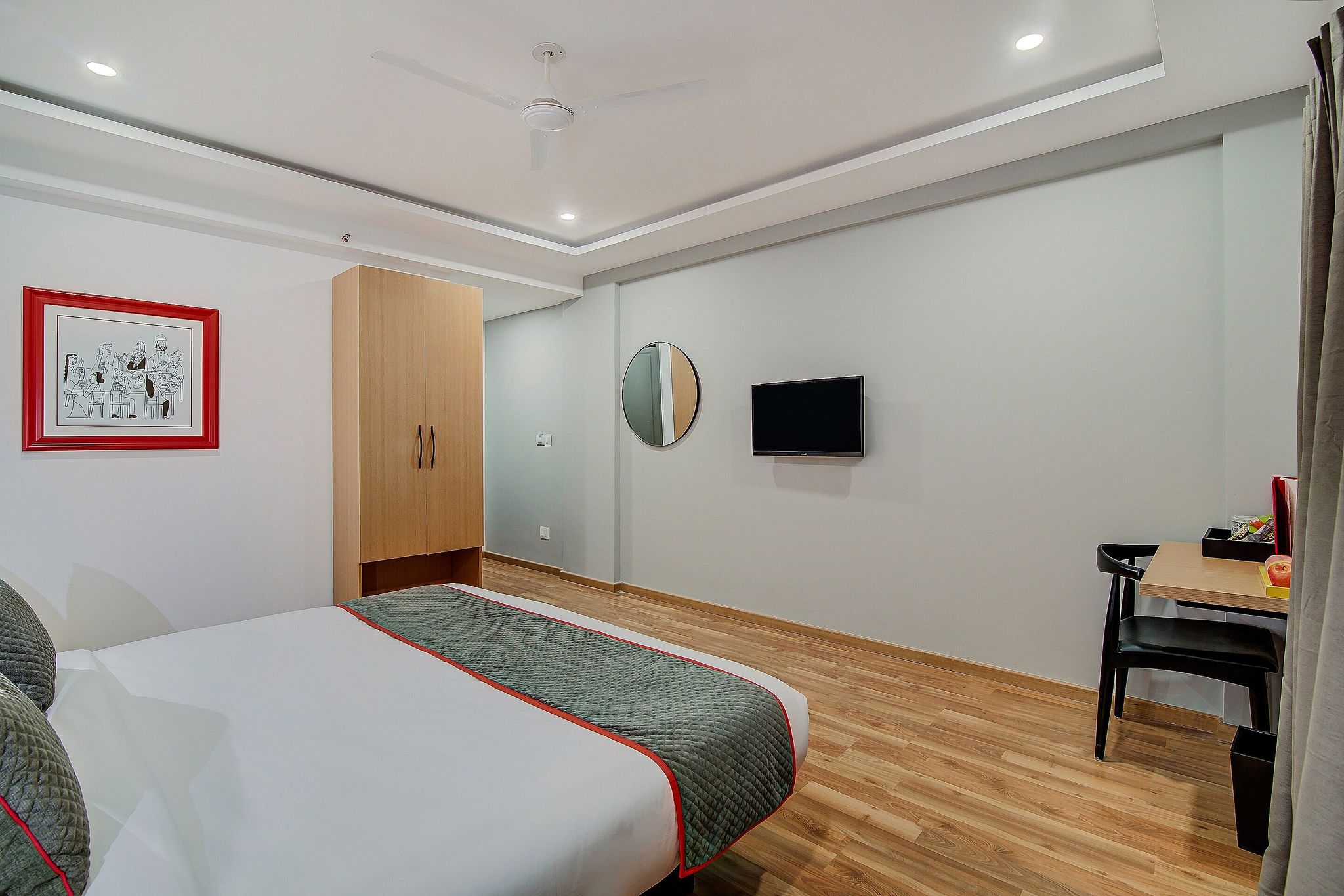 OYO Townhouse 071 Brookfield Classic Room 8