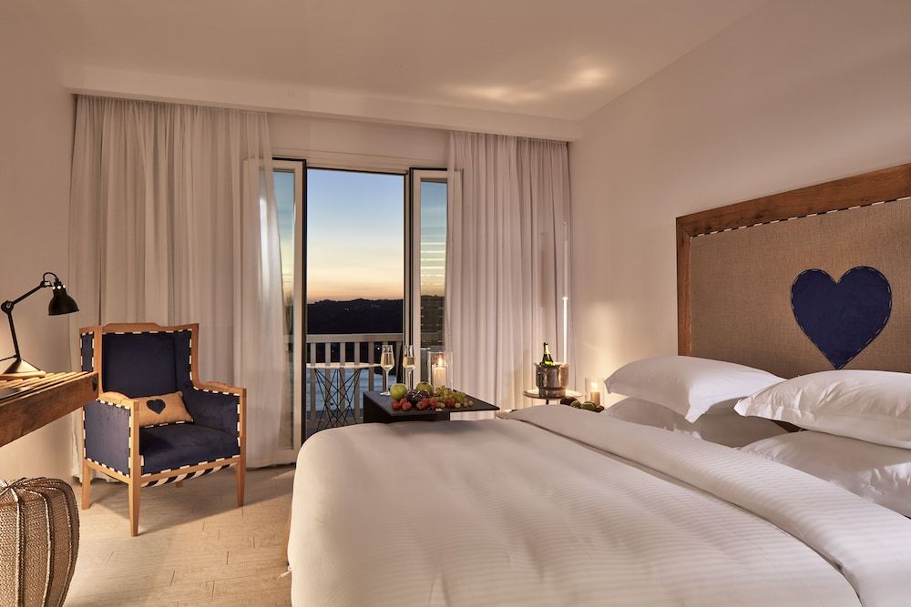 Royal Myconian Premium Room 2