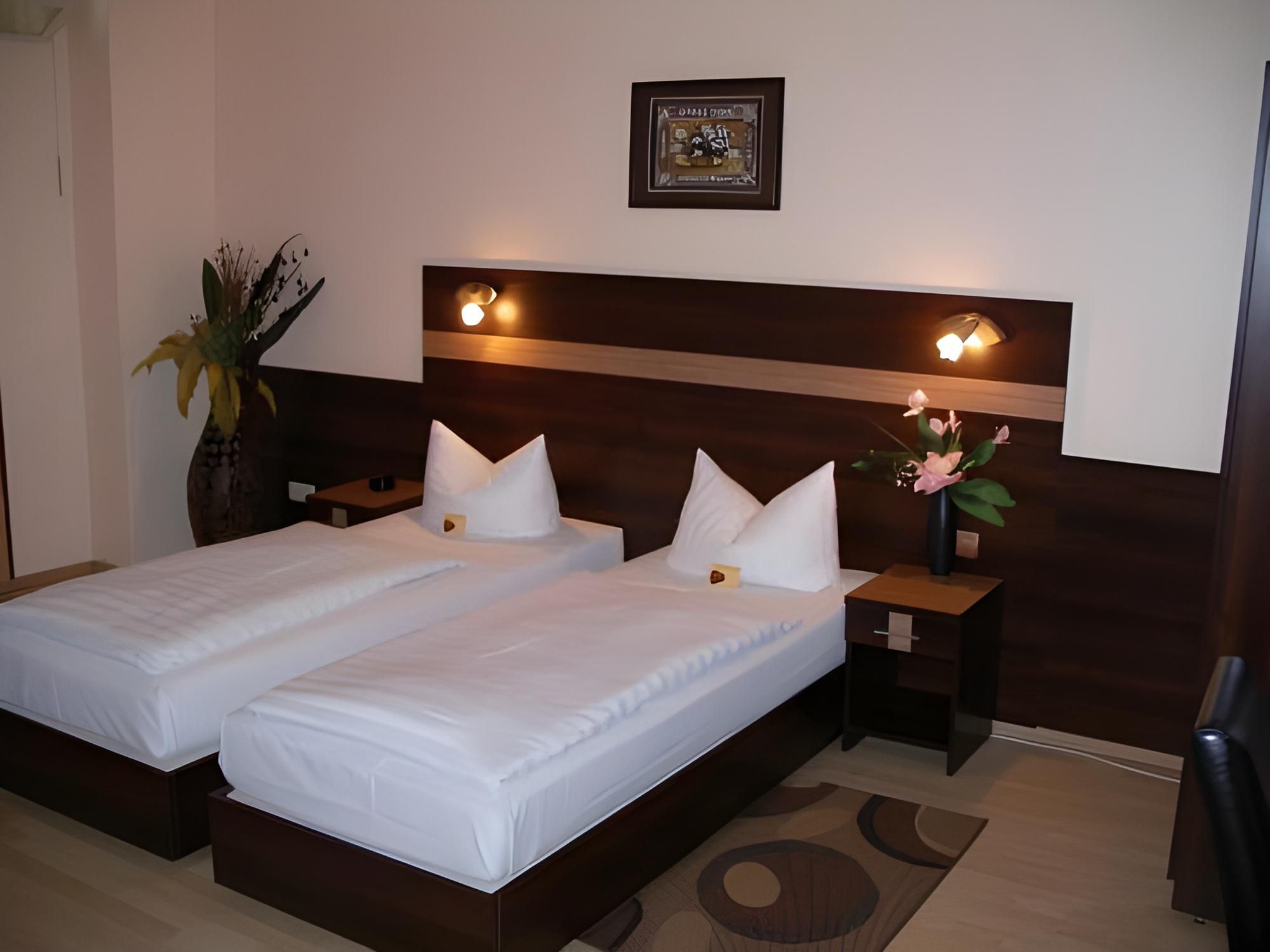 undefined Hotel Elbe 2