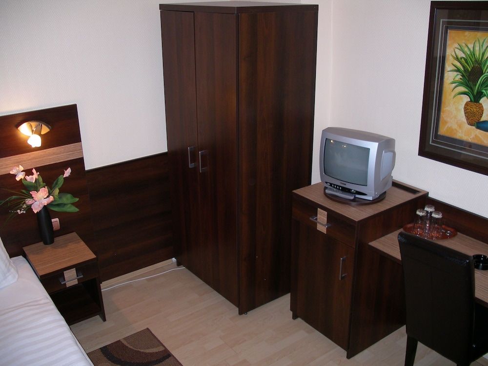 undefined Hotel Elbe 6