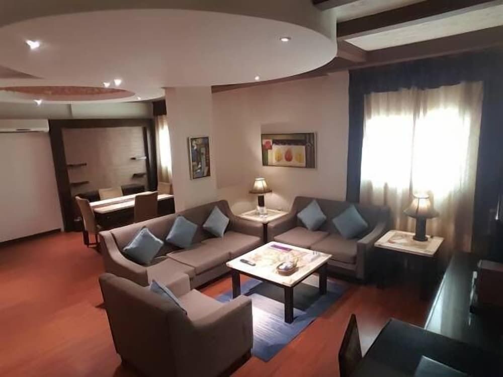 undefined Boudl Al Masif 7