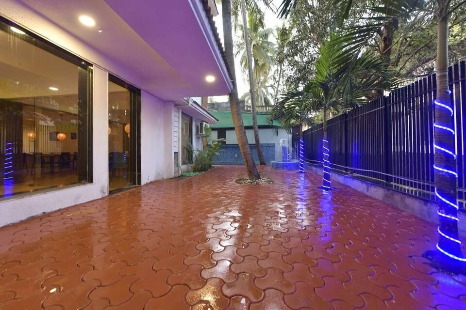 undefined Hotel Karon Premium 8