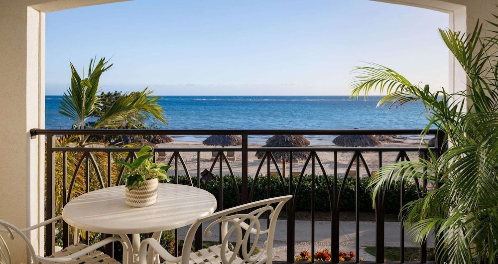 Luxury Room, 1 Bedroom, Ocean View (Silver Sun Beachfront Butler Suite)
