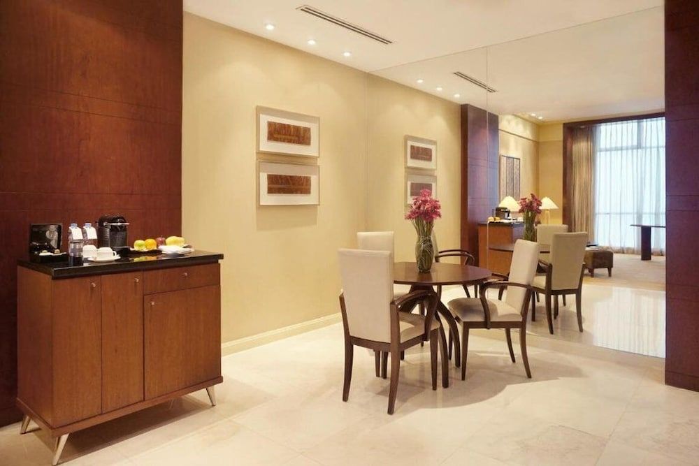 undefined New Coast Hotel Manila 9