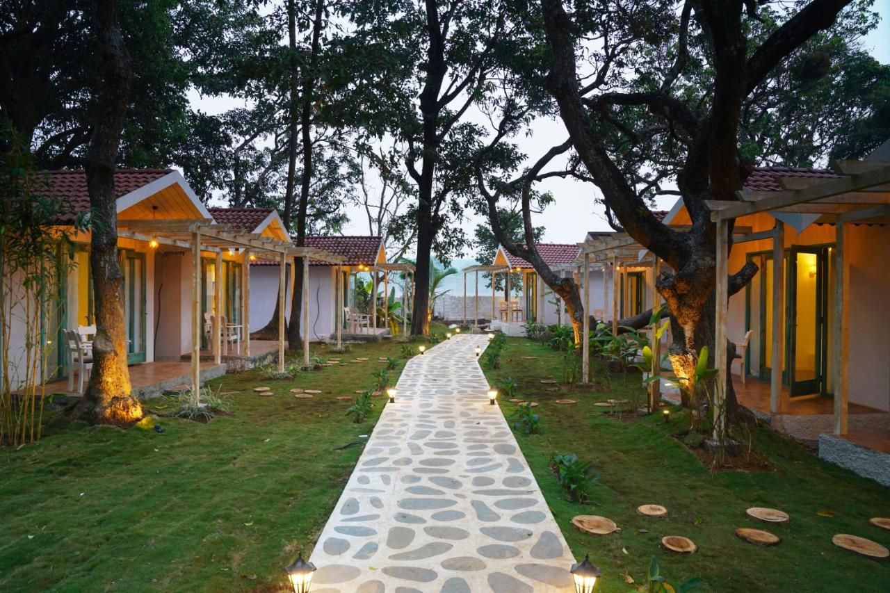 undefined Blu Resorts 7