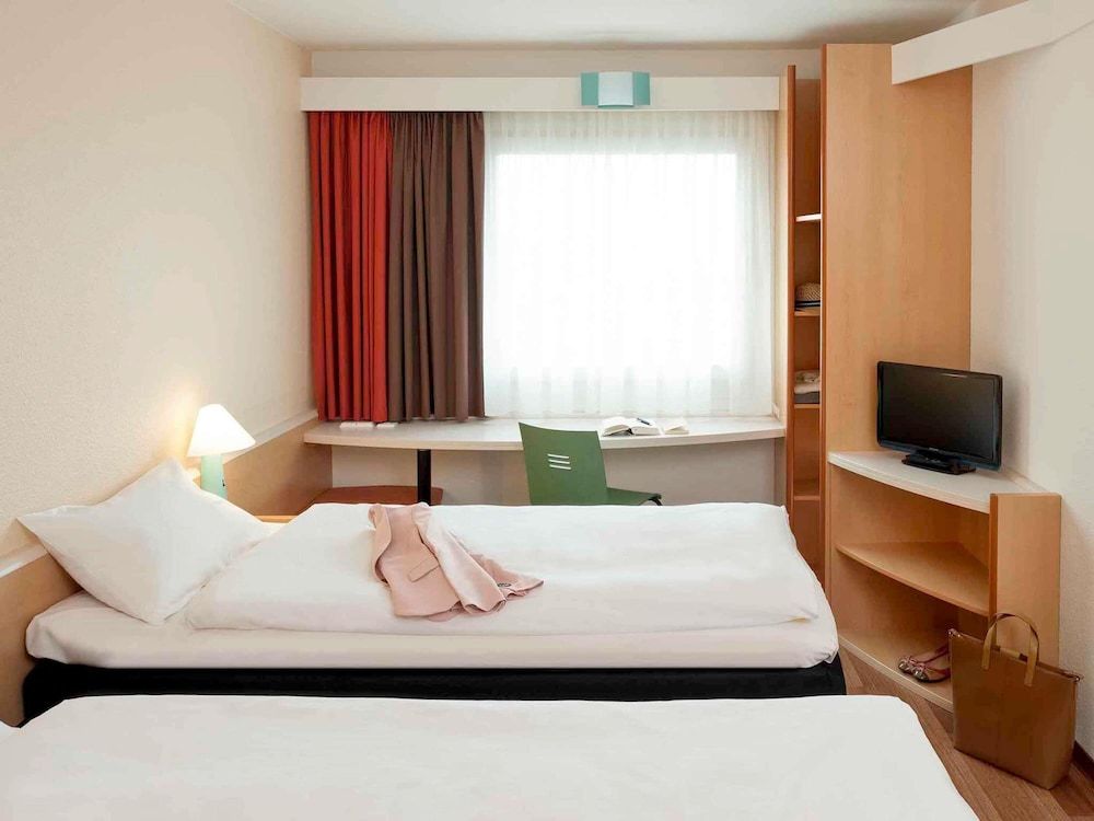 ibis Berlin City Potsdamer Platz Standard Twin Room, 2 Twin Beds 3