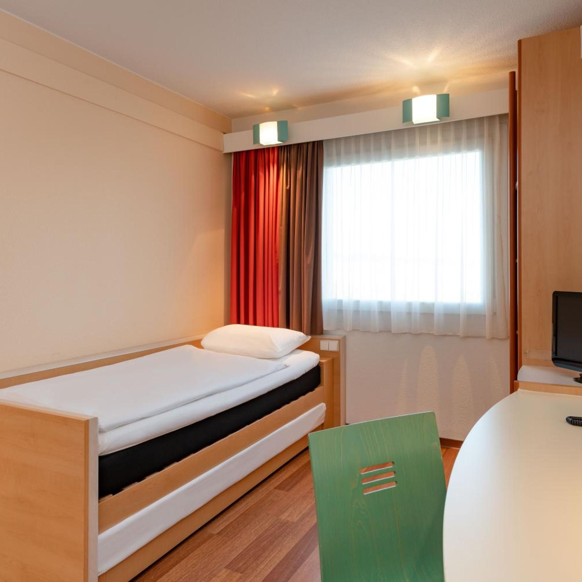 undefined ibis Berlin City Potsdamer Platz 7