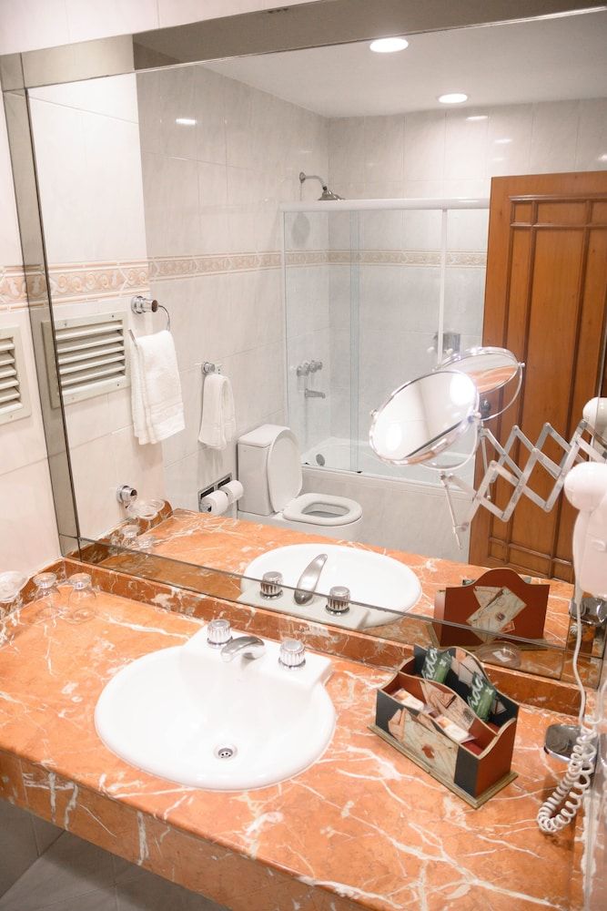 Granados Park Hotel Standard King 10