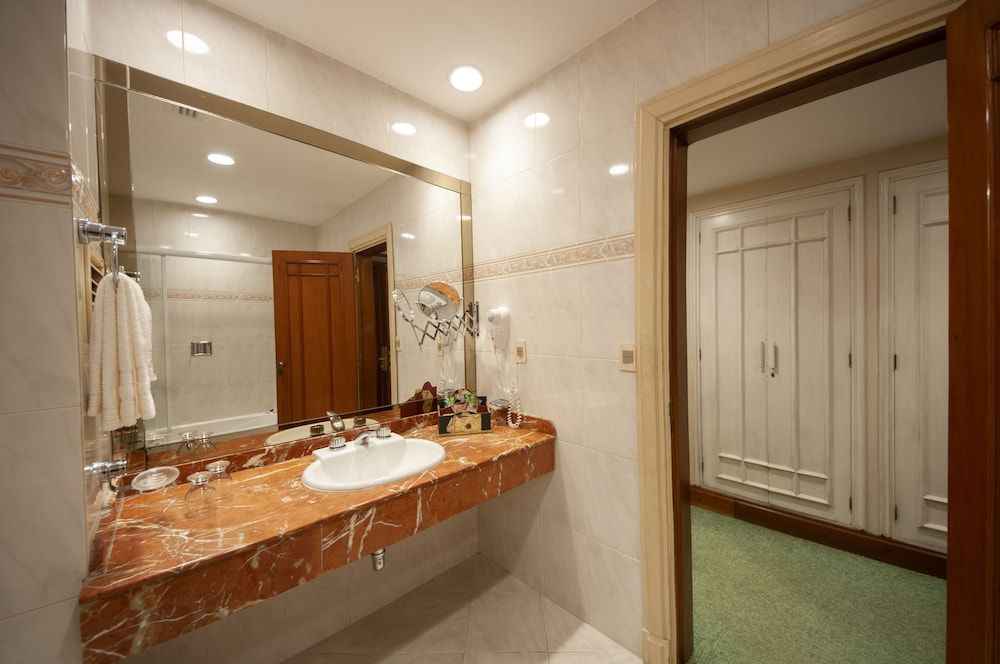 Granados Park Hotel Standard King 11