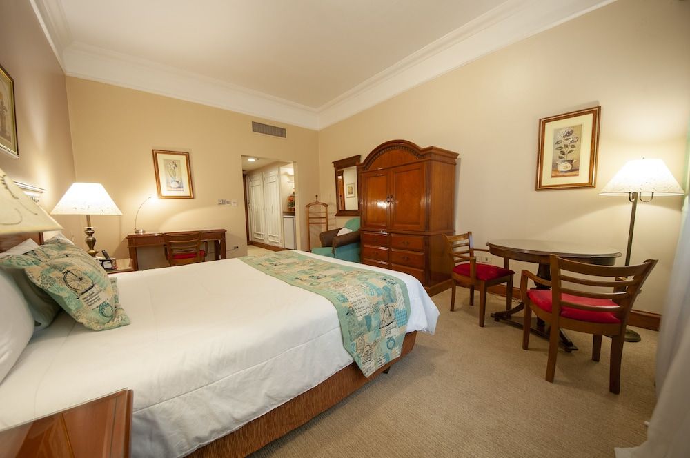 Granados Park Hotel Standard King 4