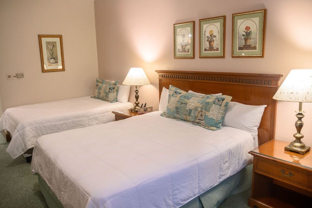 Granados Park Hotel Standard King 5