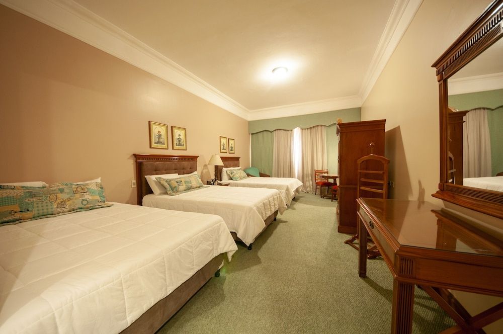 Granados Park Hotel Junior Suite Queen 3