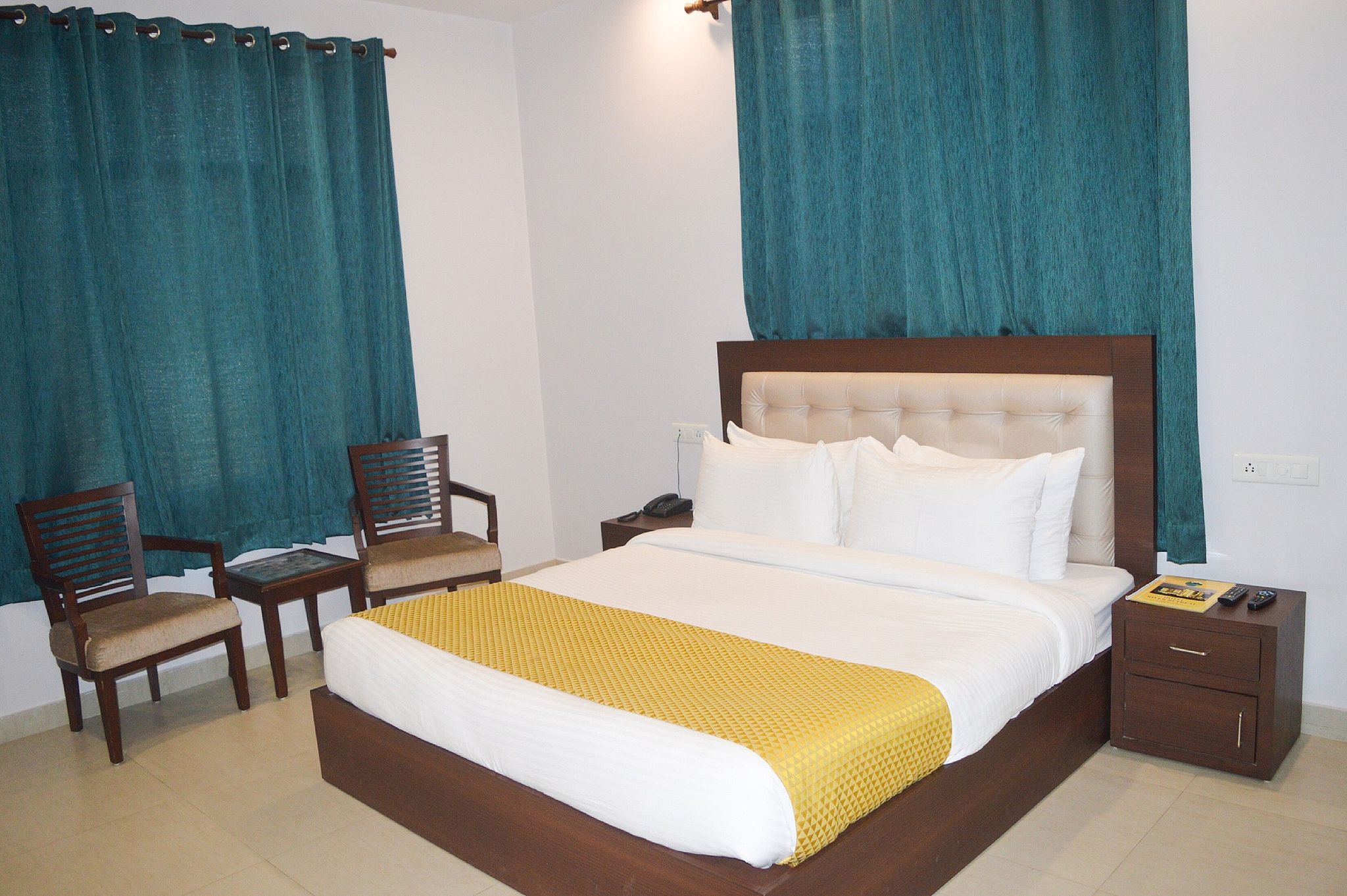 Family Independent Cottage 2BHK - Garden and Mountain view