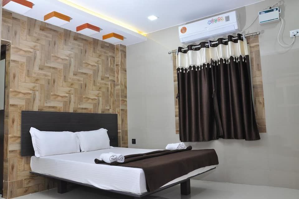 Hotel Saara Executive Double A/C 23