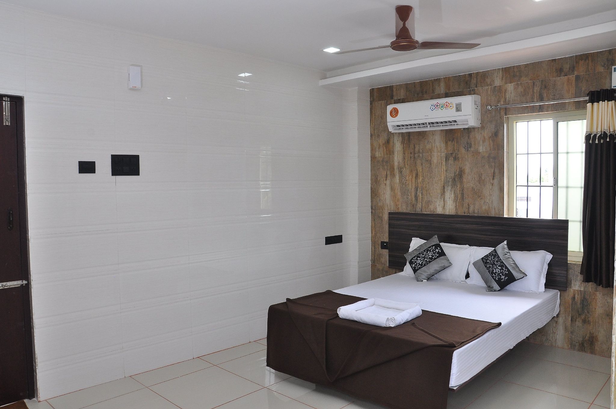 Hotel Saara Executive Double A/C 19