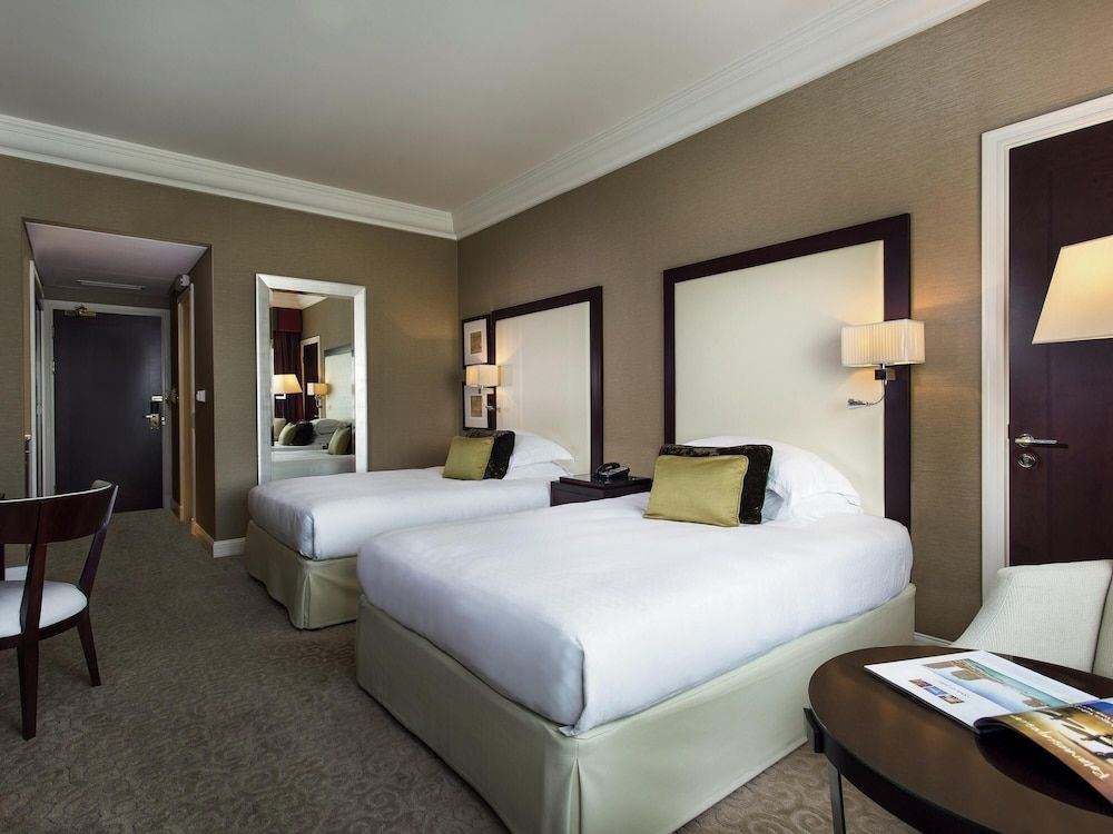 Mövenpick Grand Al Bustan Dubai Classic Room, 1 King Bed 9