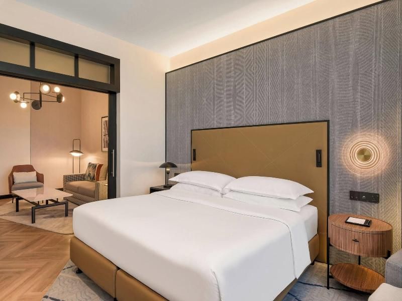 undefined Sheraton Mall of the Emirates Hotel, Dubai 9