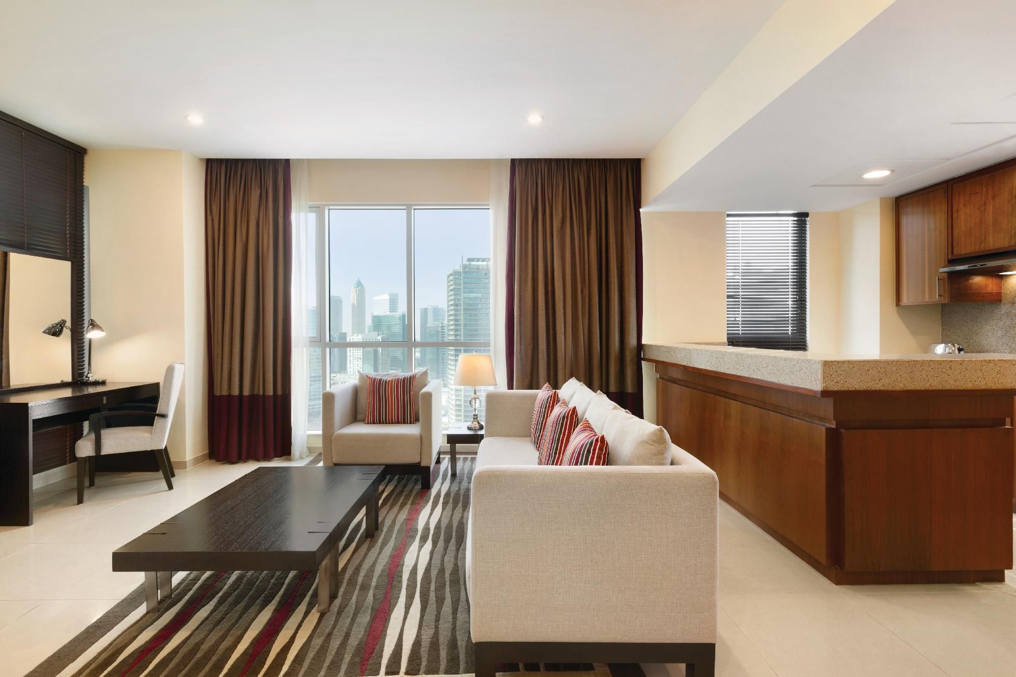 1 Bedroom, King, Downtown View, Non-Smoking