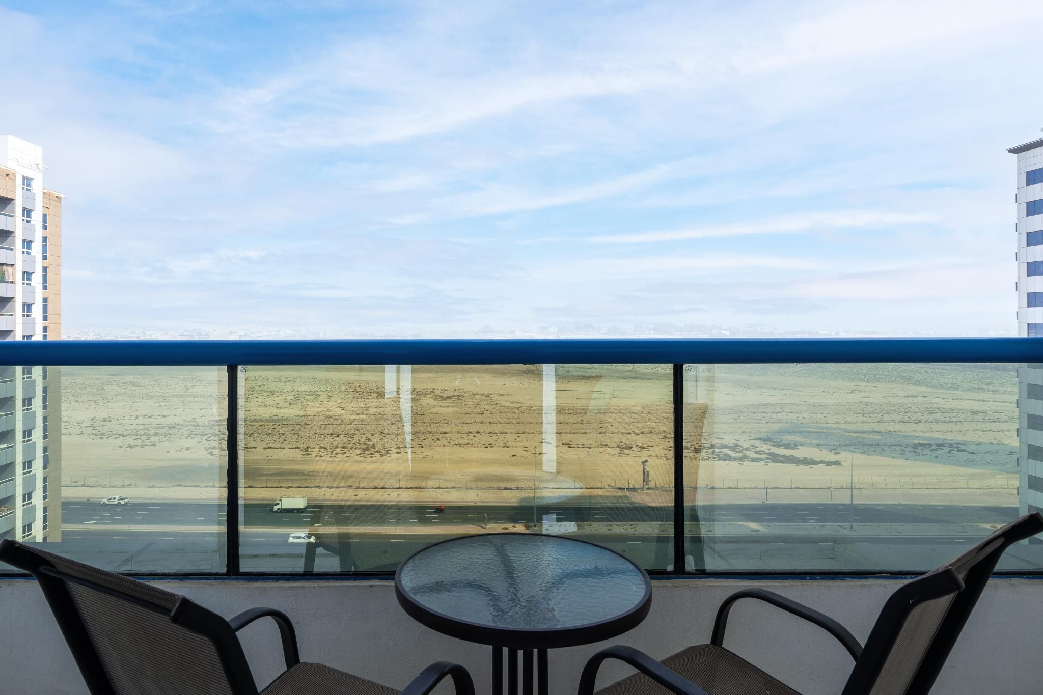 Deluxe Twin Room, Smoking