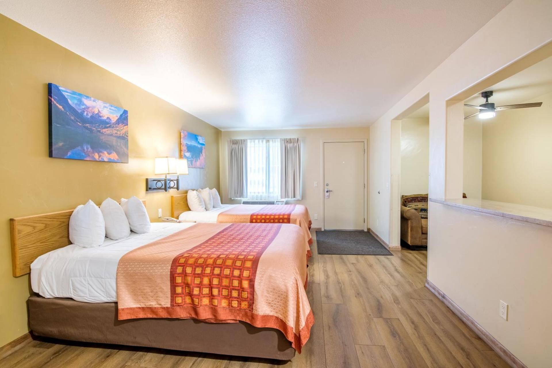 Kitchenette 1 Room Suite