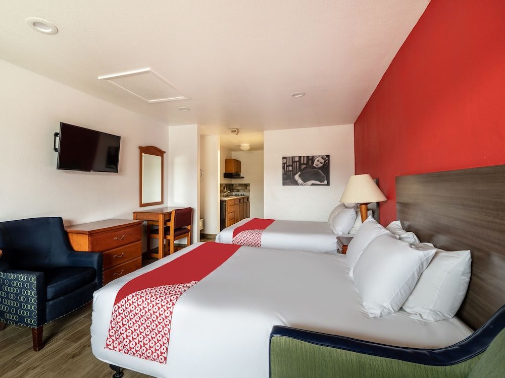 Room, 2 Queen Beds
