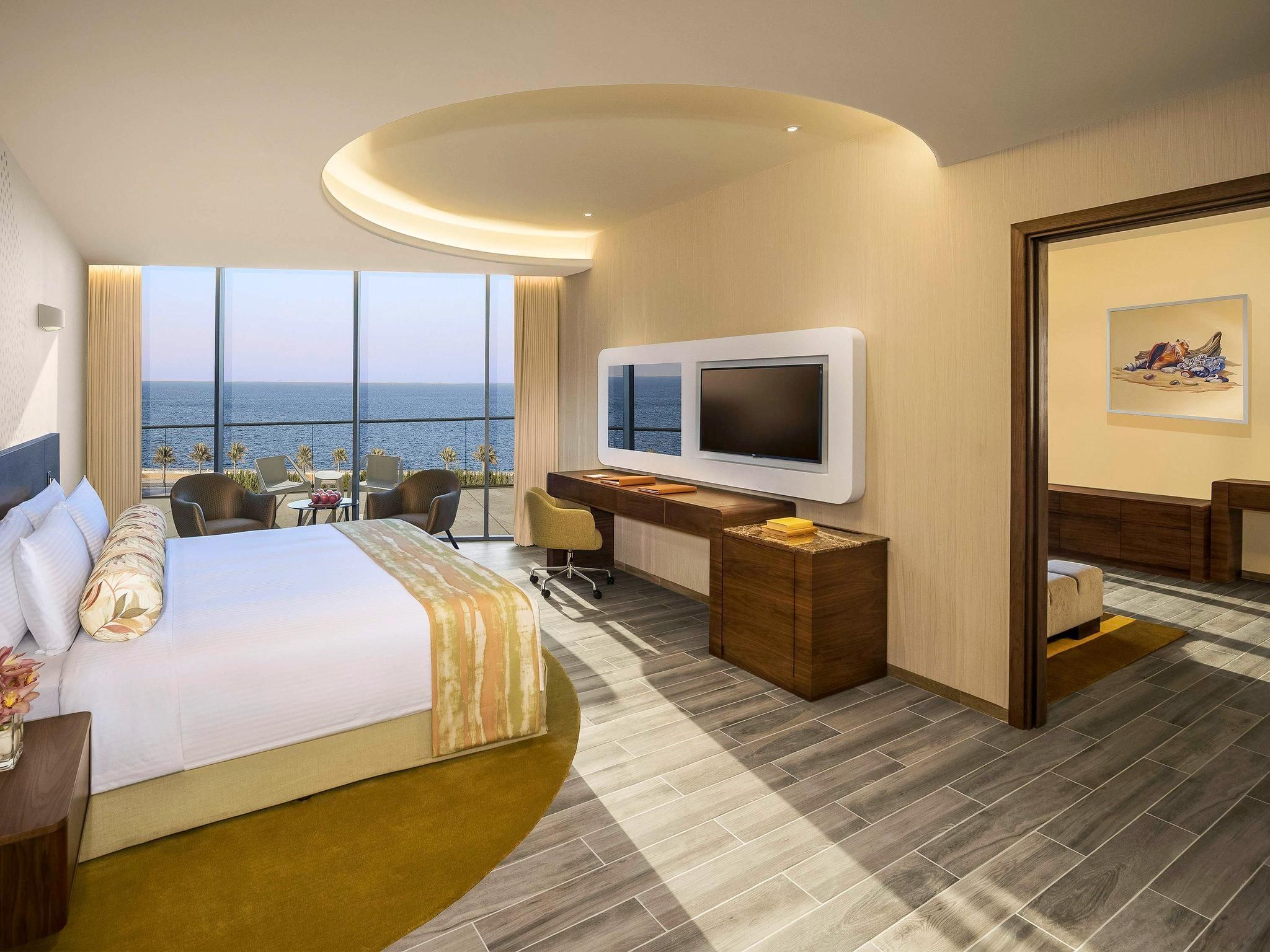 Deluxe 1 Bedroom King Suite Club Lounge Access Partial Seaview