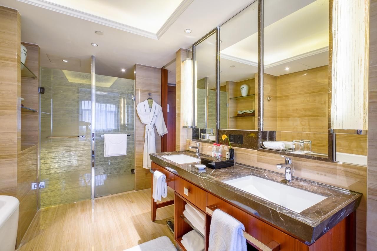 LUXURY ROOM, Club Sofitel Access, 1 King Size Bed